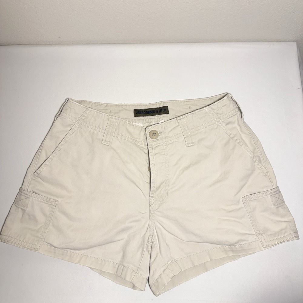 Women's Abercrombie Cargo Shorts 90s Y2K Vintage Khaki Beige Cream Utility